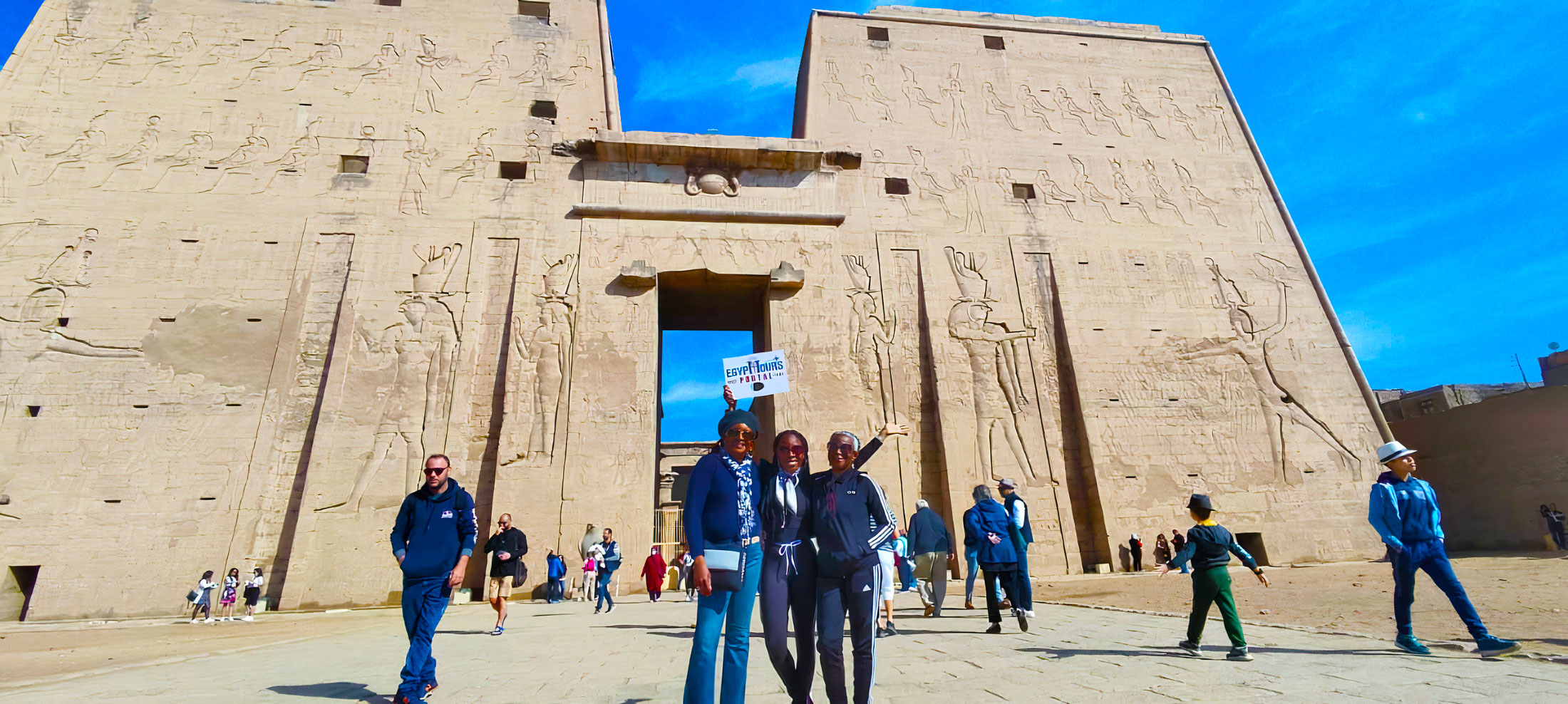 Excursão de um Dia de Aswan aos Templos de Edfu e Kom Ombo - Egypt Tours Portal (PT)
