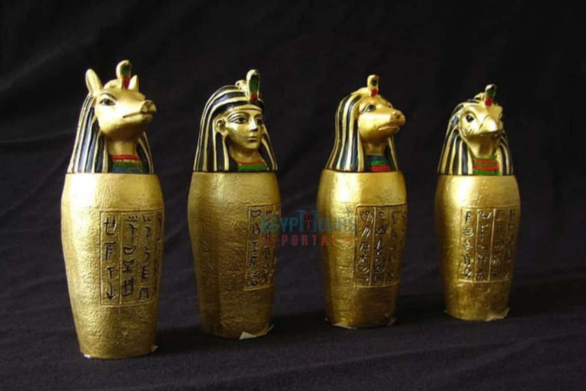 Vasos canopos dourados - Egypt Tours Portal