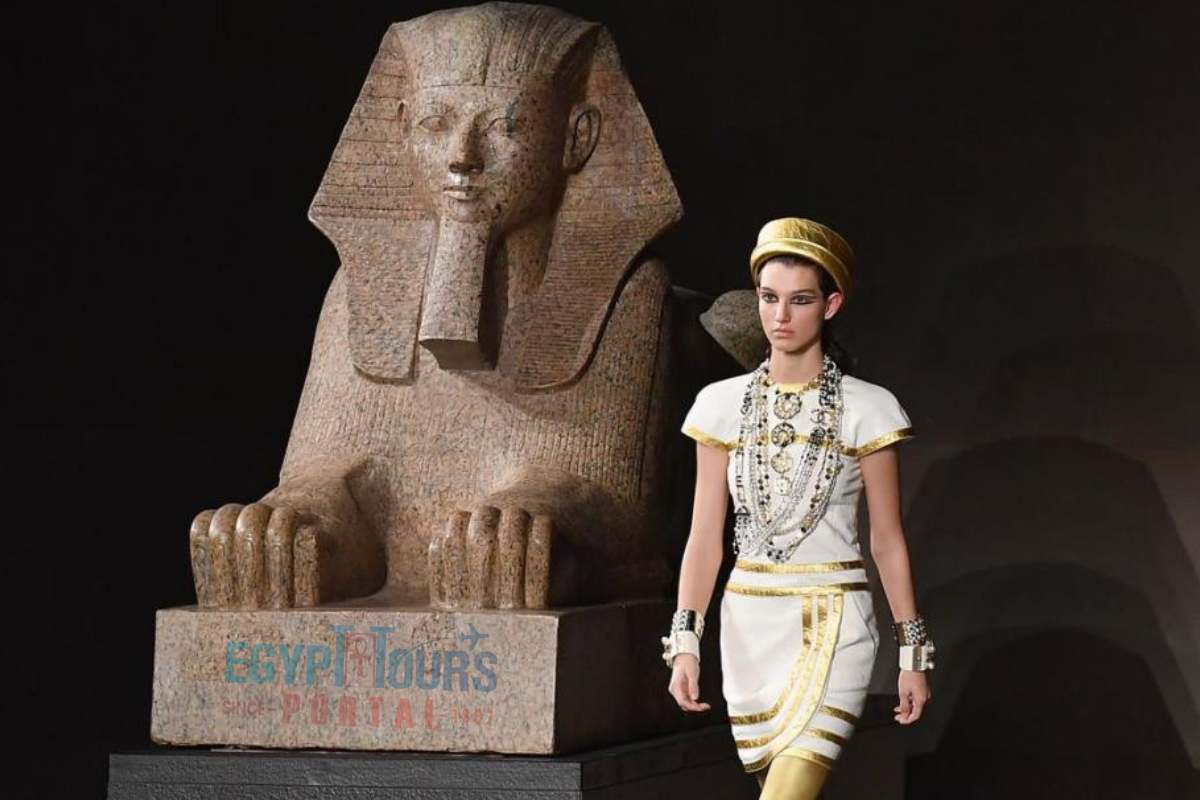 Chanel Busca Inspiração no Egito Antigo para o Desfile Métiers d'Art - Egypt Tours Portal