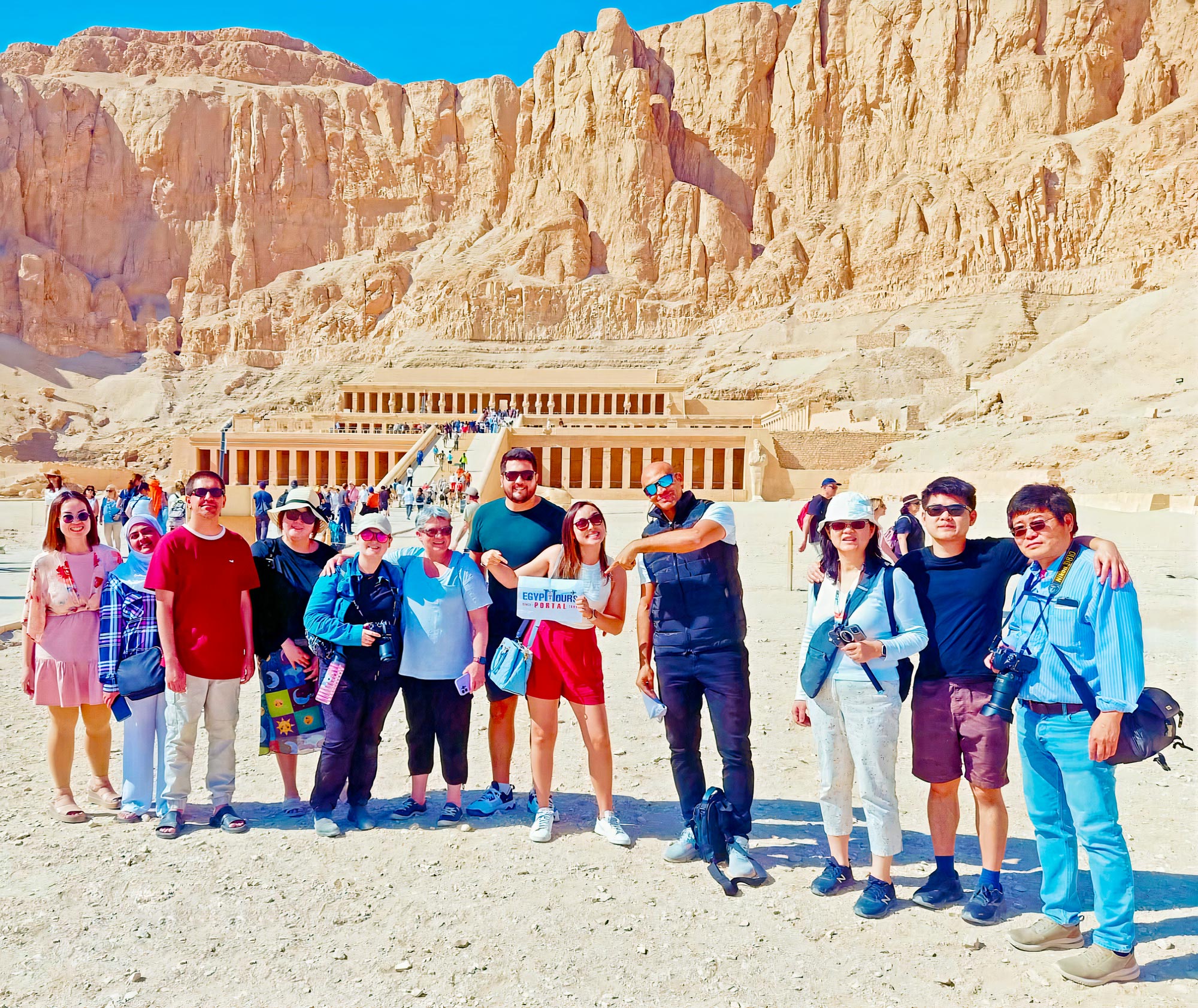 Excursão De 2 Dias A Luxor E Abu Simbel Saindo De Soma Bay - Egypt Tours Portal